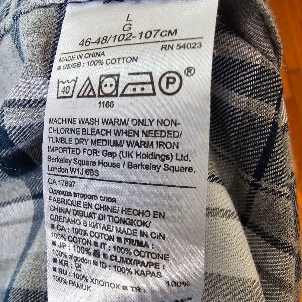 BANANA REPUBLIC UEC Men’s Shirt Size Large Plaid button down blue gray collared - Picture 7 of 10